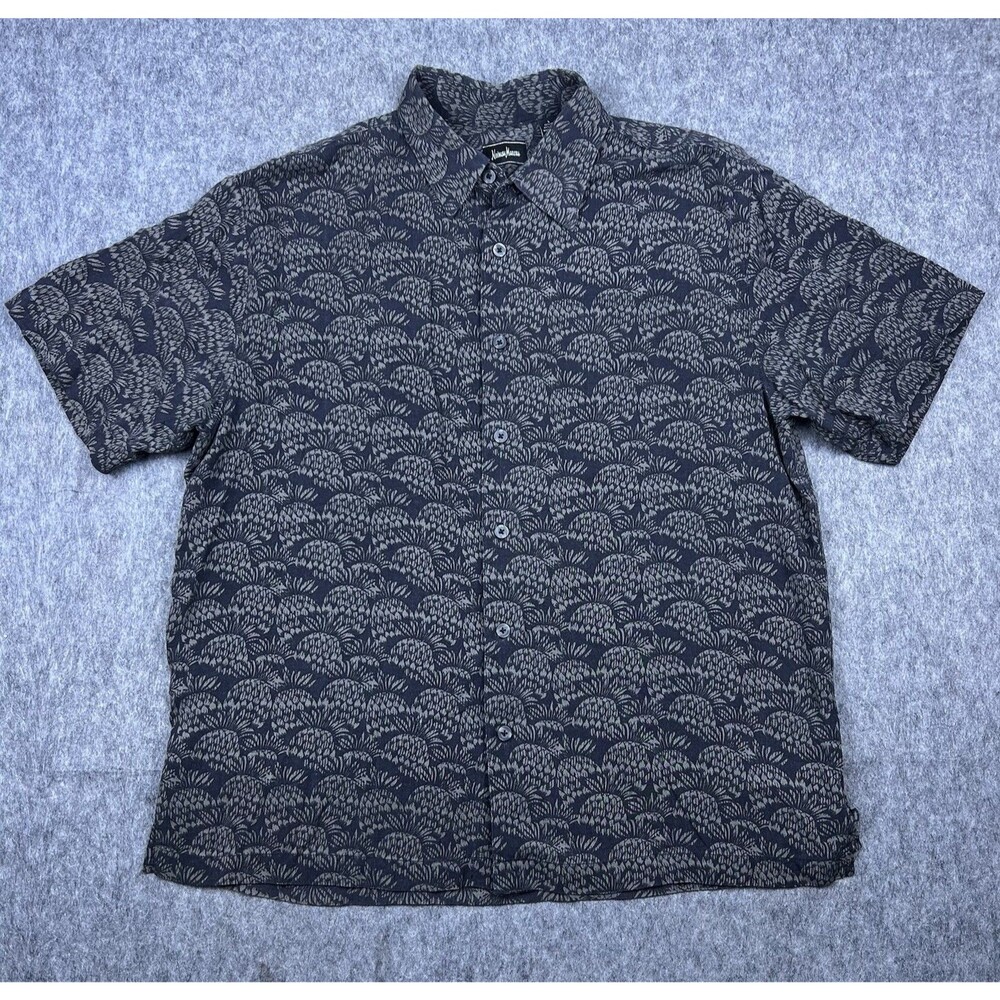 Neiman Marcus Men's Button Up Shirt Short Sleeve Black Pineapple Silk Size Large
